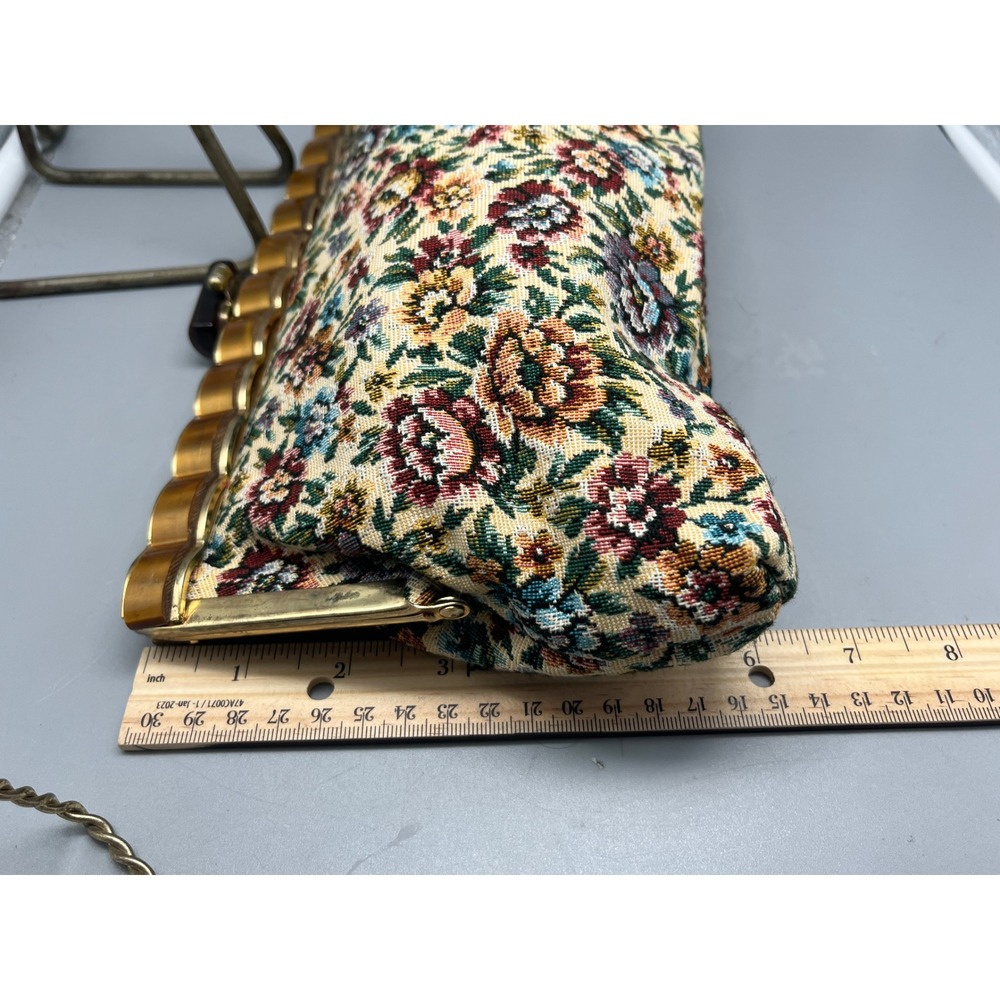 Floral‎ Tapestry Tan pink and blue floral Vintage Bag, Lucite Hong Kong Clutch - Picture 8 of 8